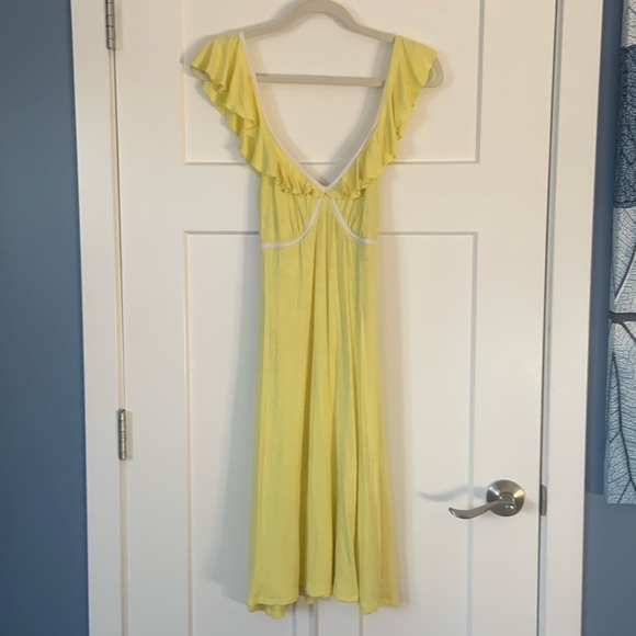 FOXY JEANS flirty yellow dress size medium fits small. - Picture 4 of 4